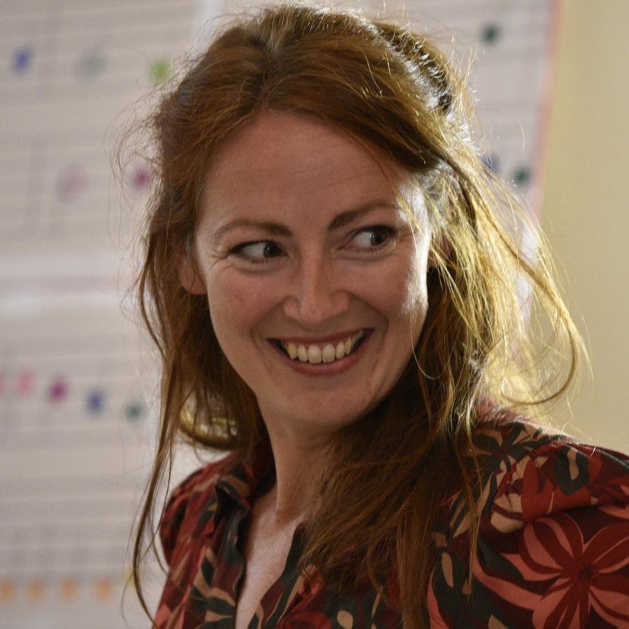 Fanny Rohmer, professeure de chant et de chœur à l'EMHT